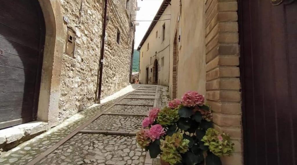 Affittacamere Nonna Rosa Vallo di Nera Εξωτερικό φωτογραφία